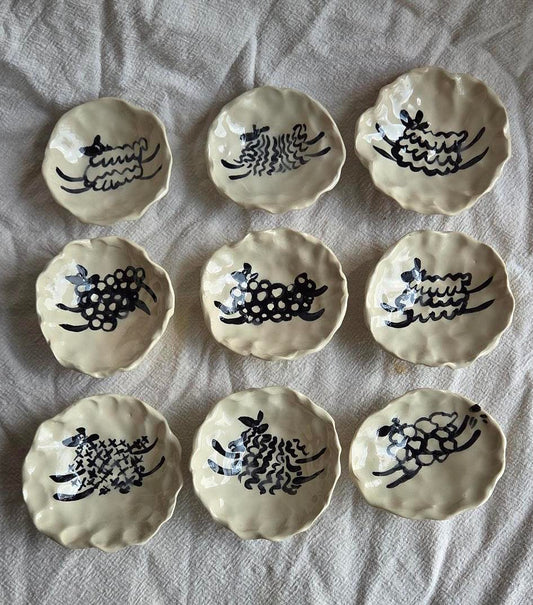Pinchpots ii - Sheep - SECONDS SALE