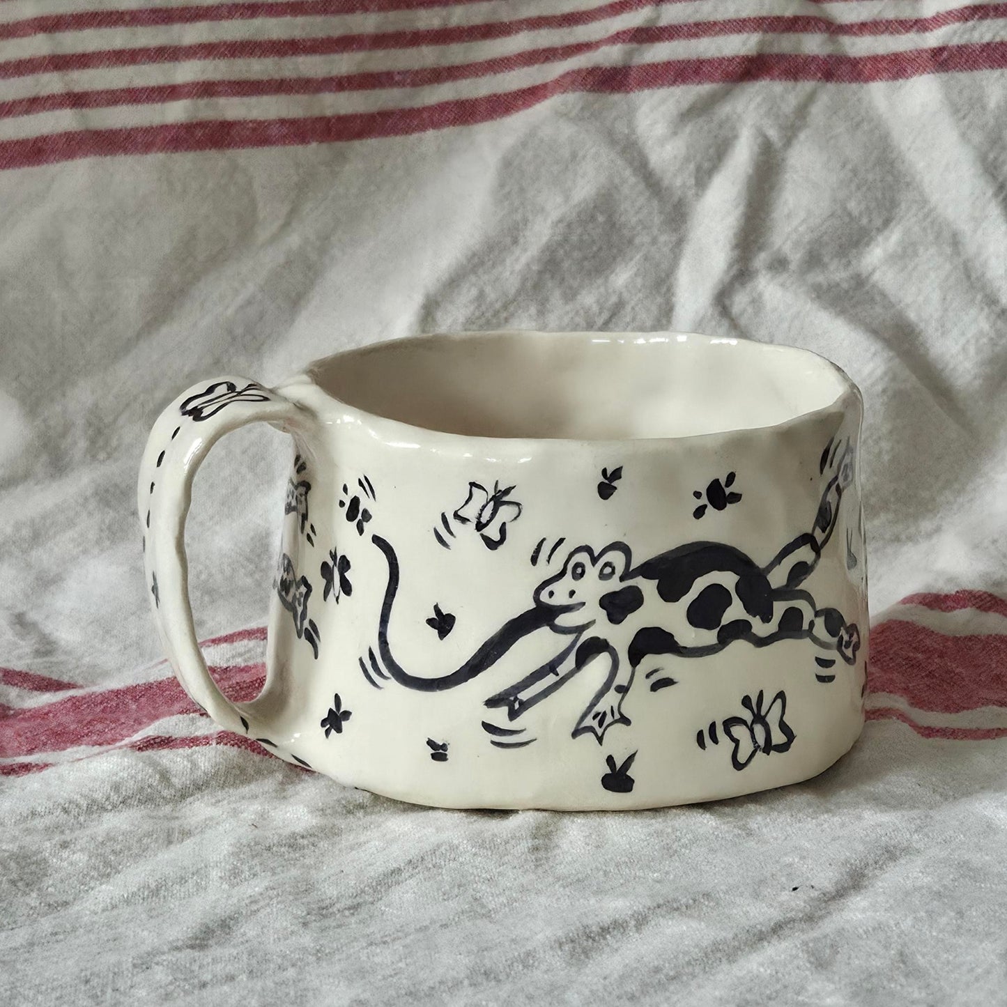 Short & Stout Mug - Frolicking Frogs - SECONDS SALE