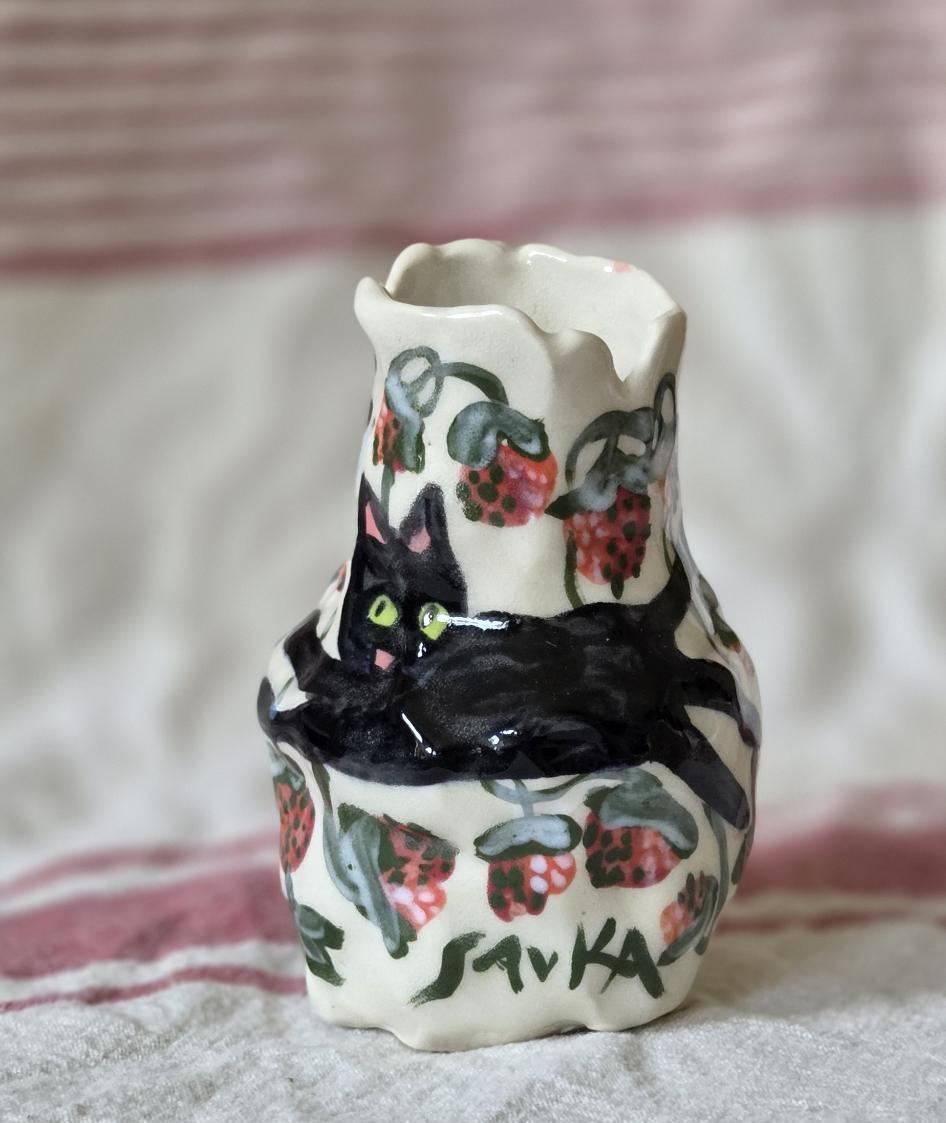 Vase - Frolicking Cats