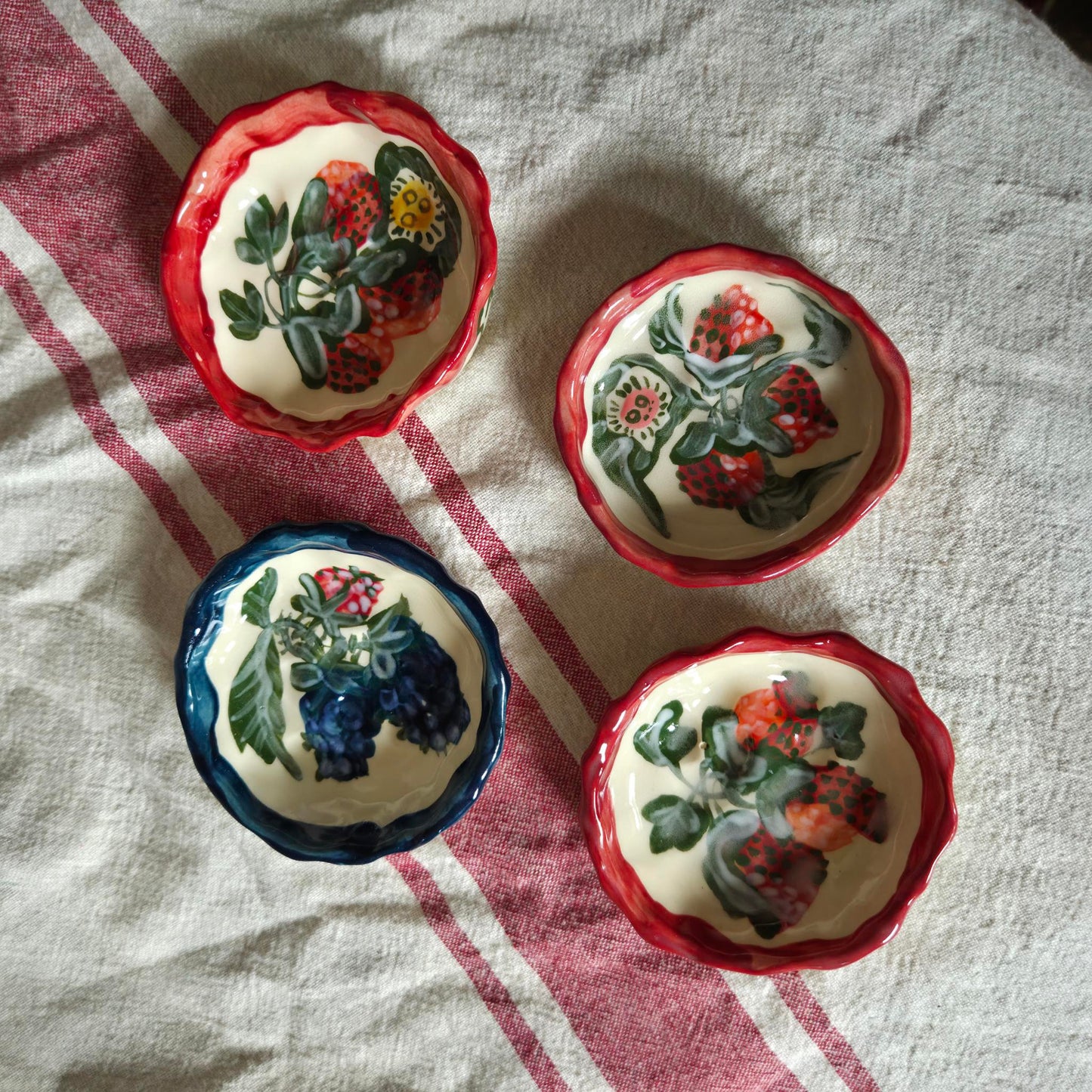 Pinchpots - Berries